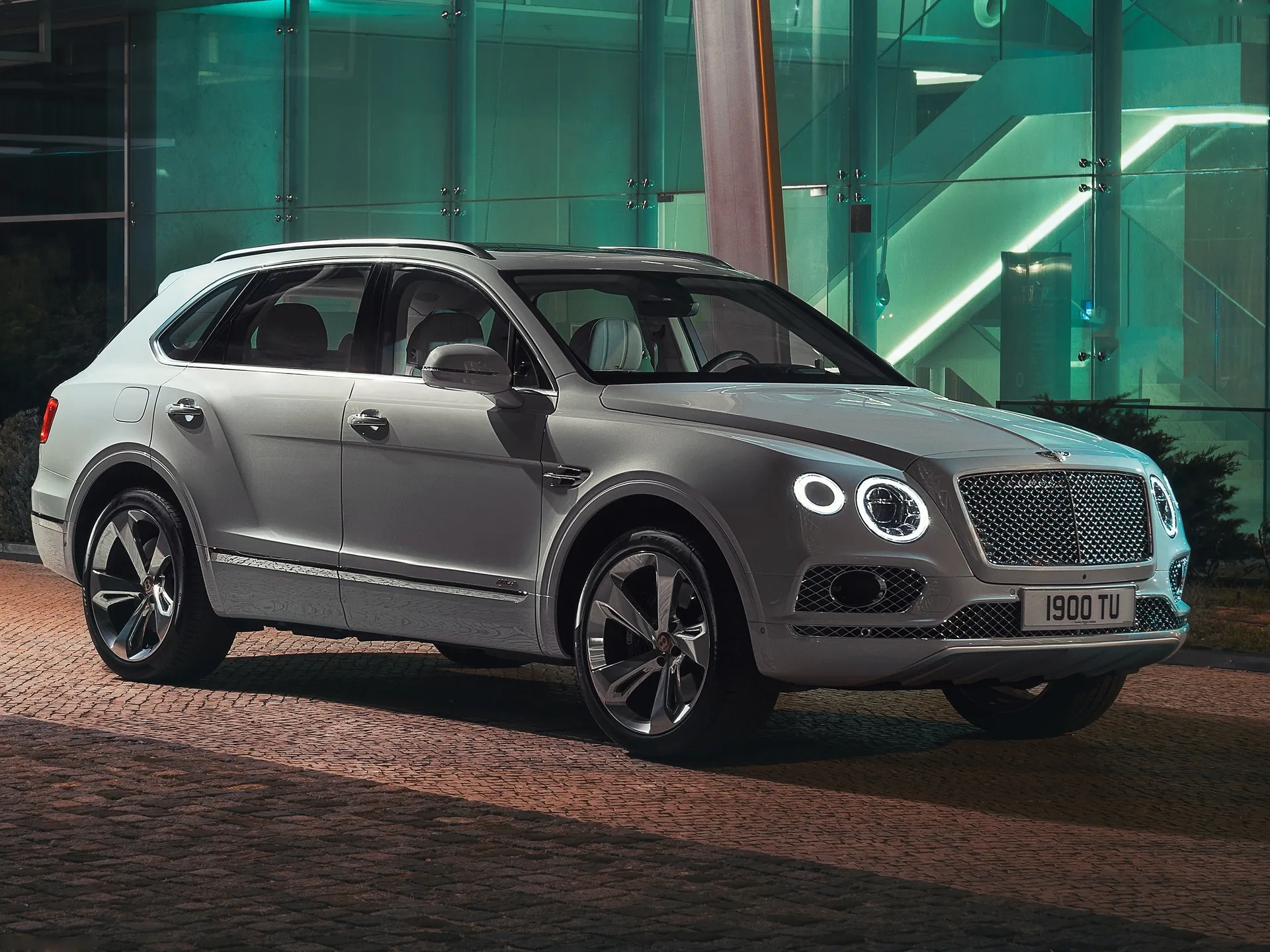 Bentley Bentayga Hybrid (2019)