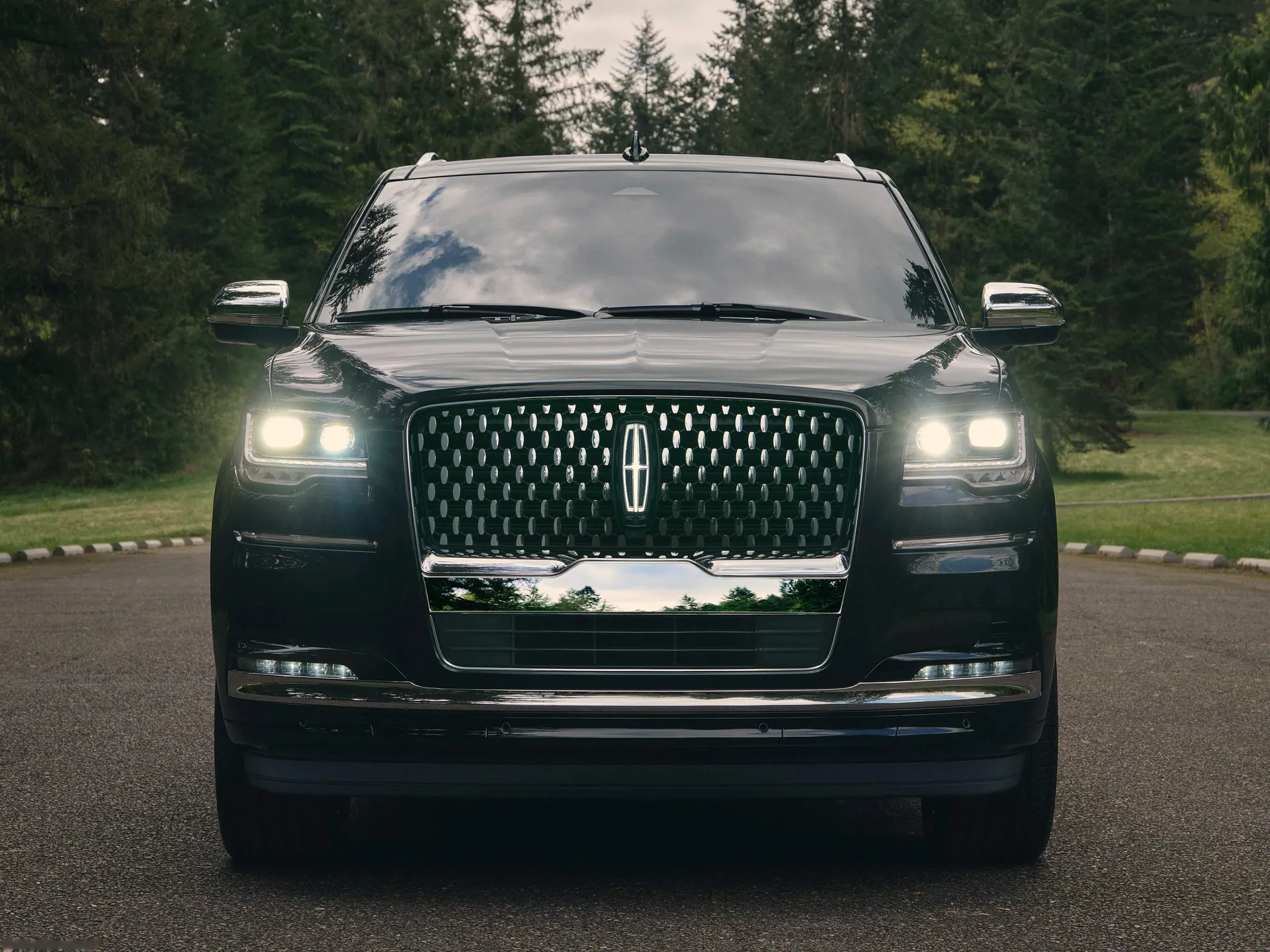 Lincoln Navigator (2022) – zepředu