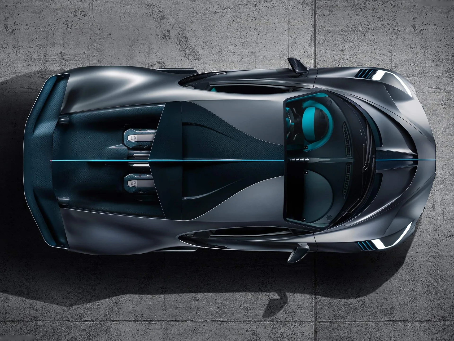 Bugatti Divo (2019) – pohled shora