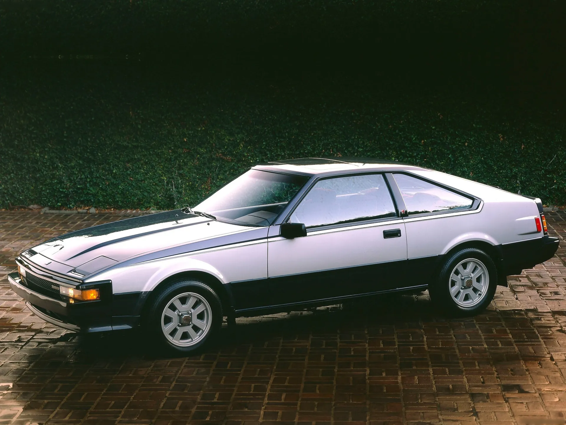 Toyota Supra (1985)