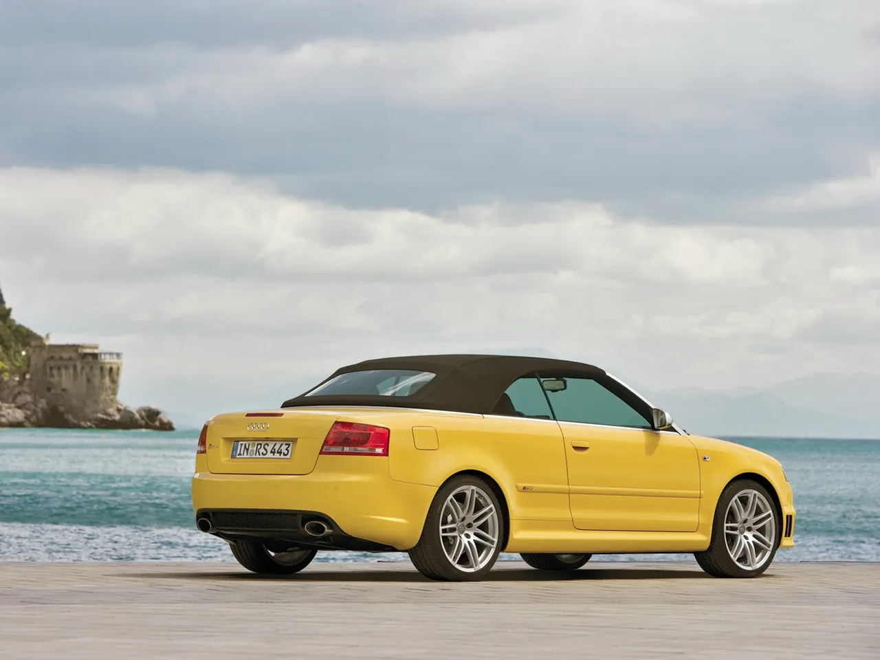 Audi RS 4 Cabriolet (2006) – zadní tříčtvrteční pohled