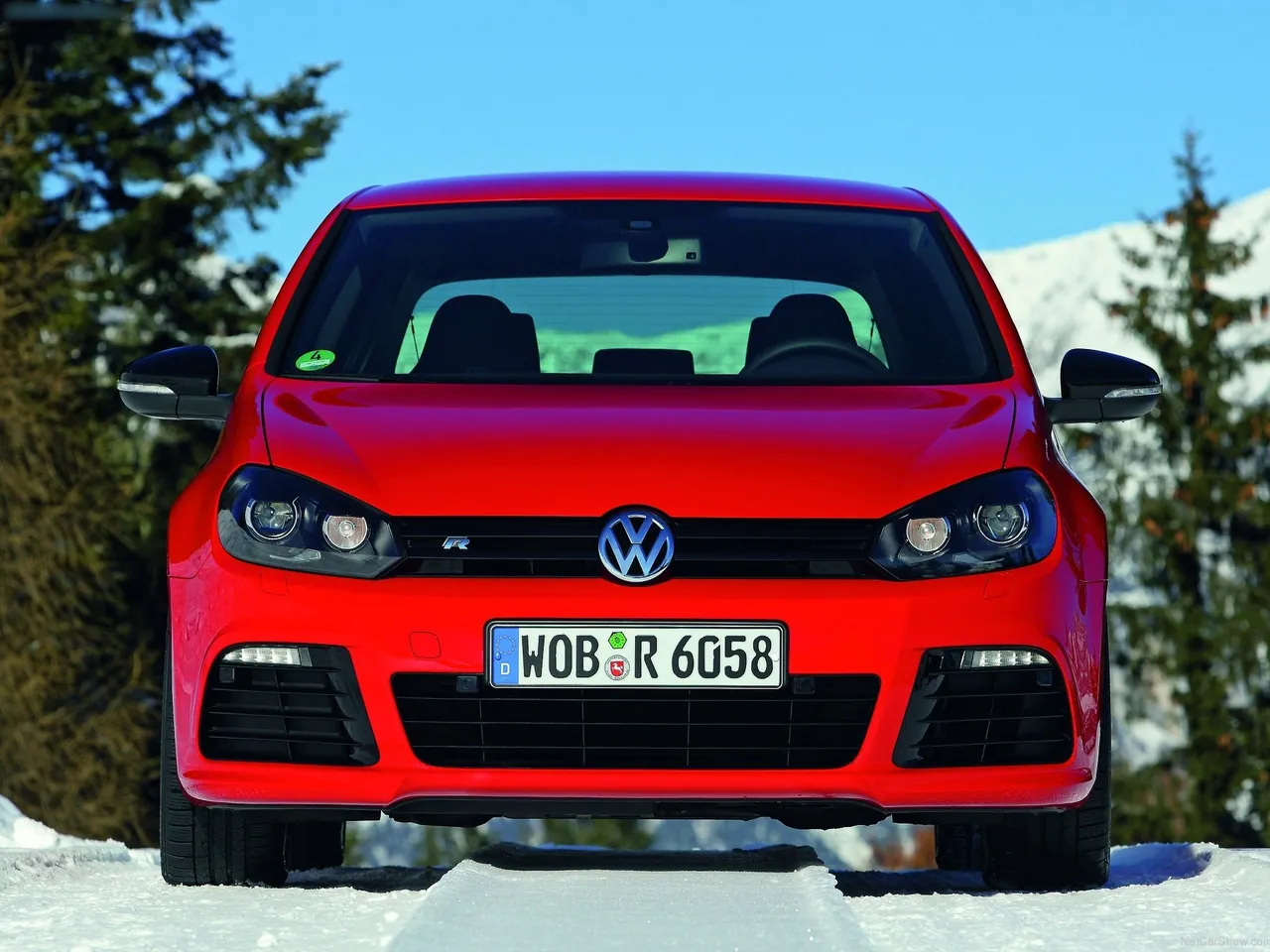 Volkswagen Golf R (2010) - Front