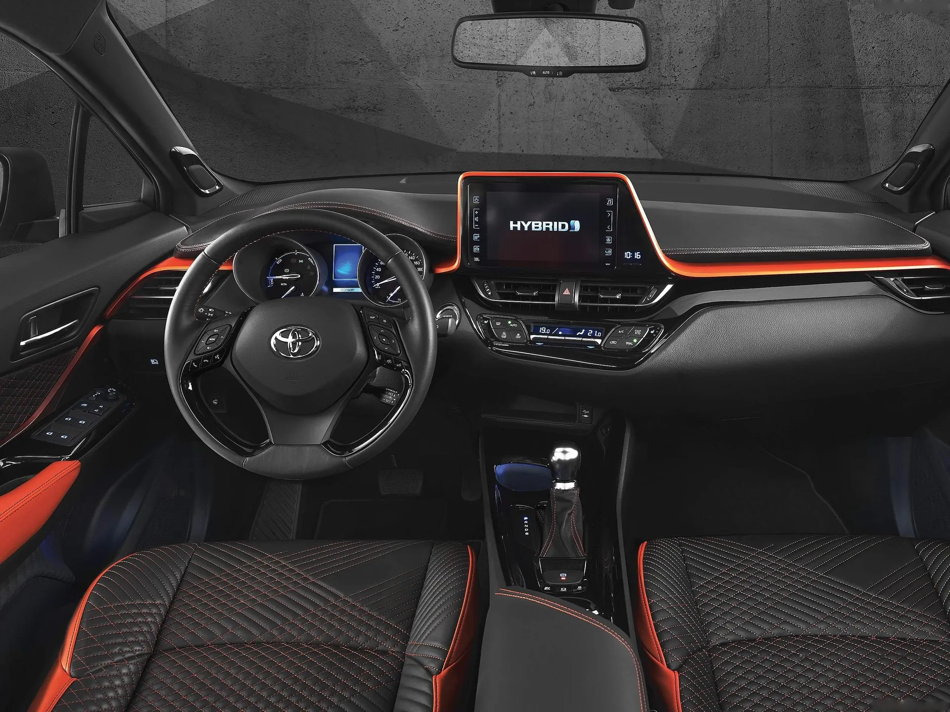 Toyota C-HR Hy-Power Concept (2017) – interiér