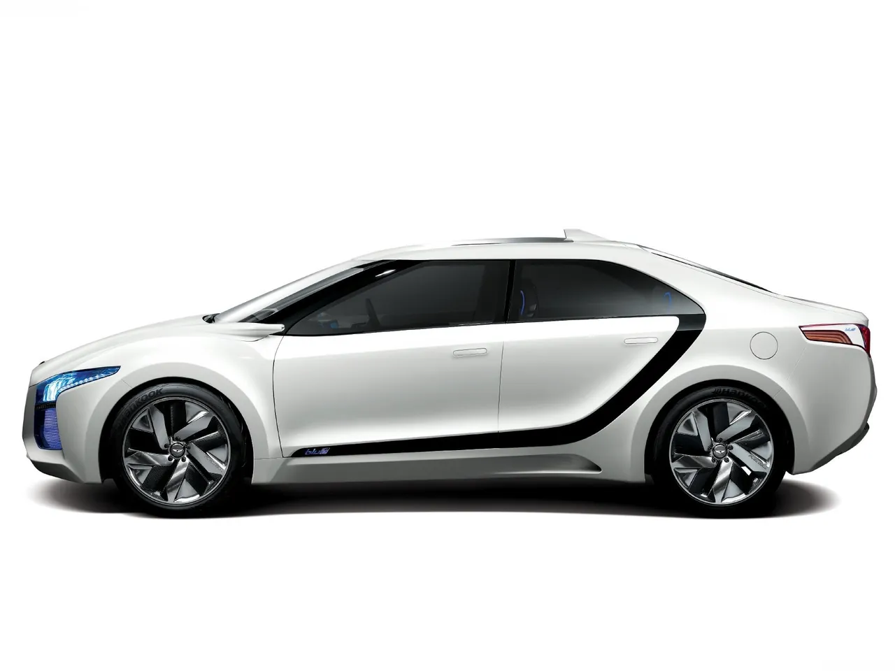 Hyundai Blue2 Concept (2011) – boční profil