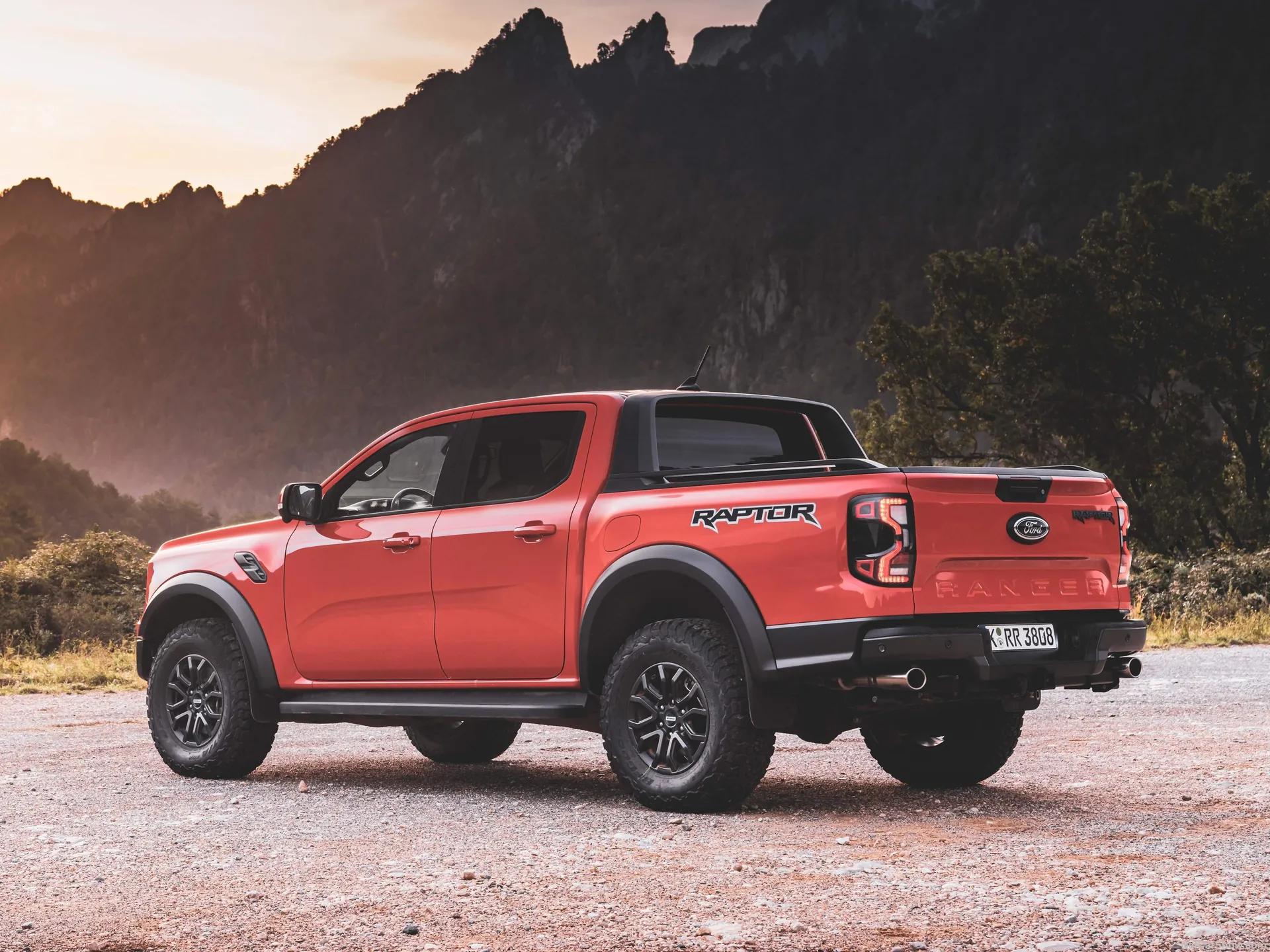 Ford Ranger Raptor (2023) – zadní tříčtvrteční pohled