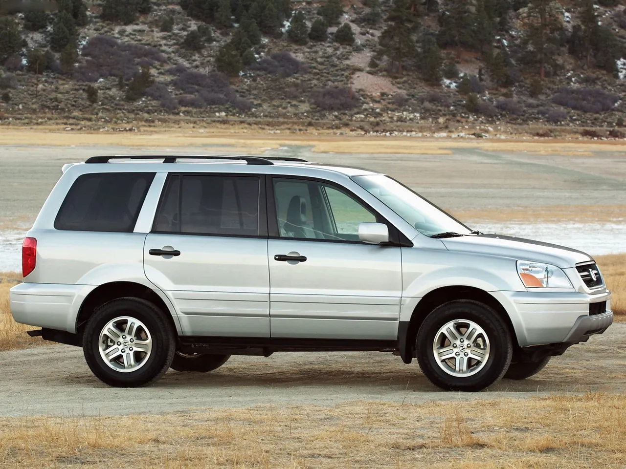 Honda Pilot EX (2003) – boční profil