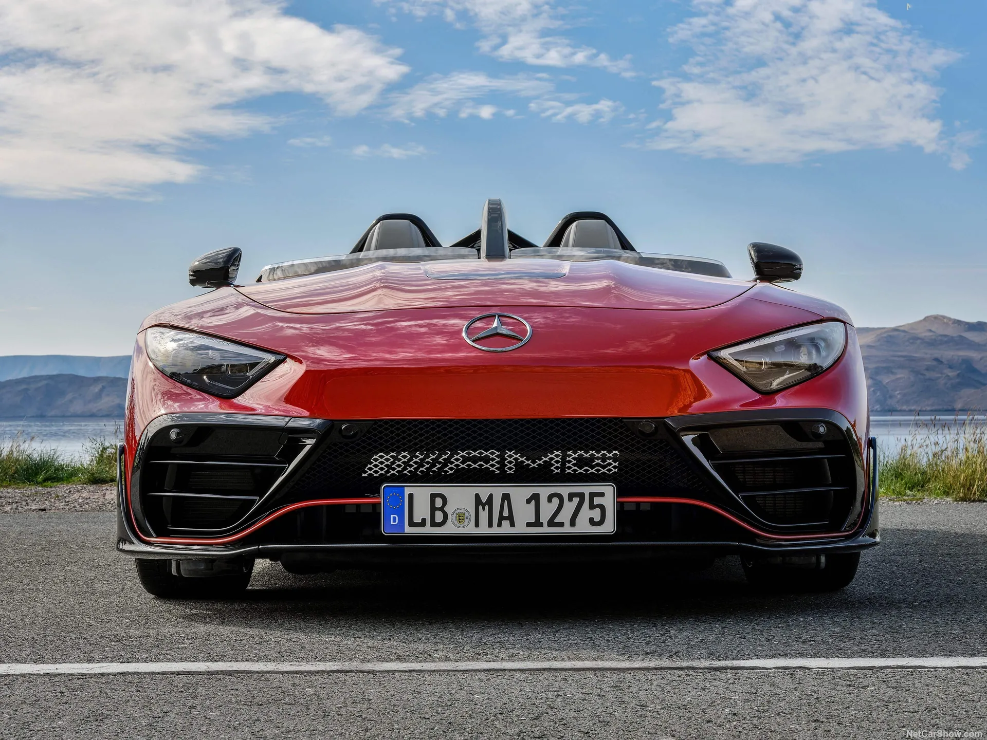 Mercedes-Benz PureSpeed AMG (2025) – zepředu