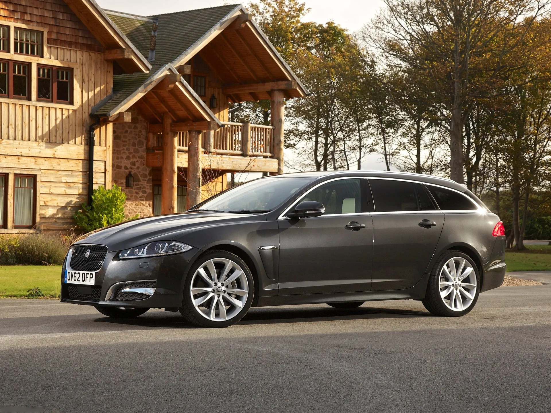 Jaguar XF Sportbrake (2013)
