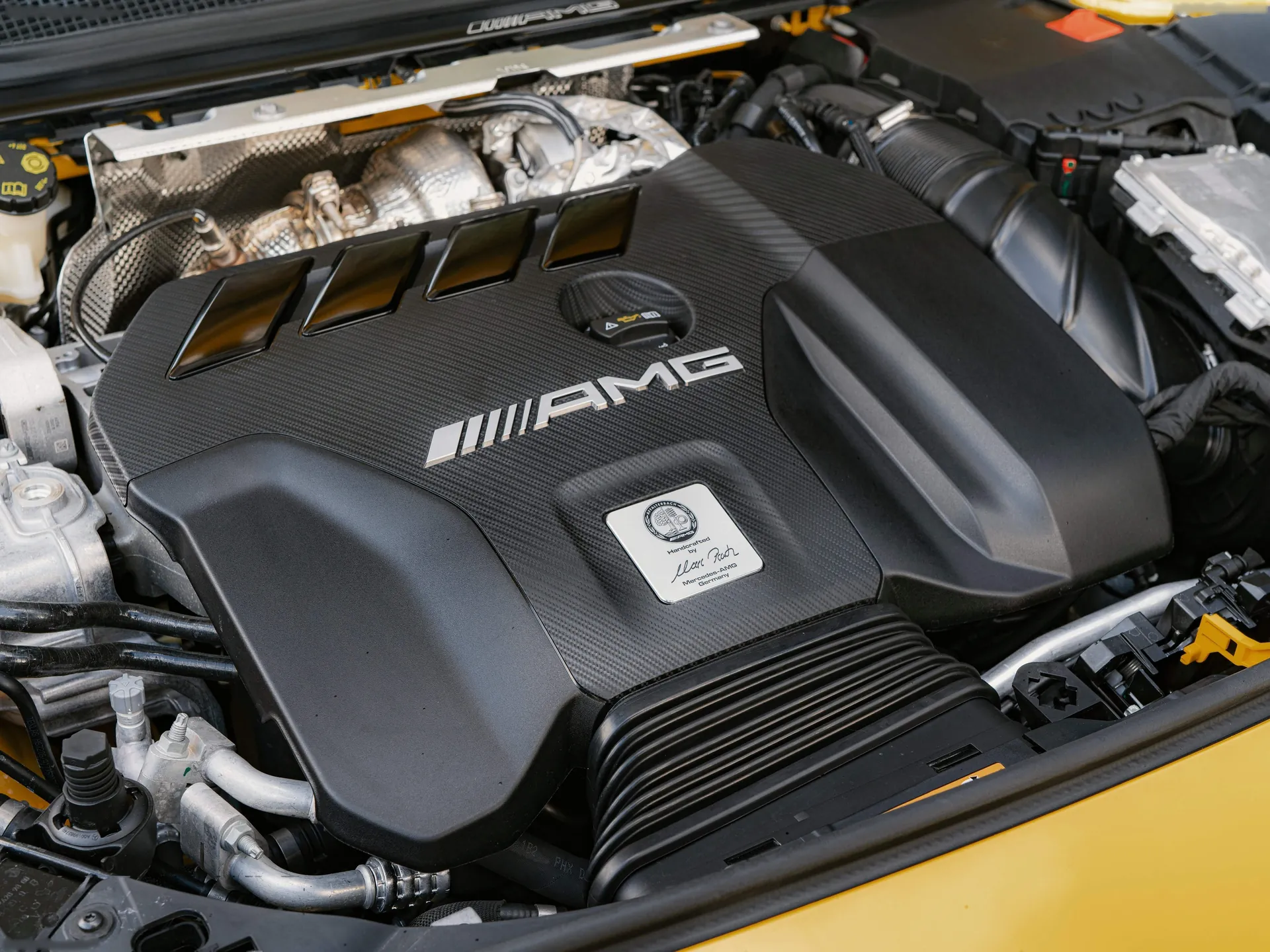 Mercedes-Benz A45 S AMG [UK] (2020) - Engine Bay