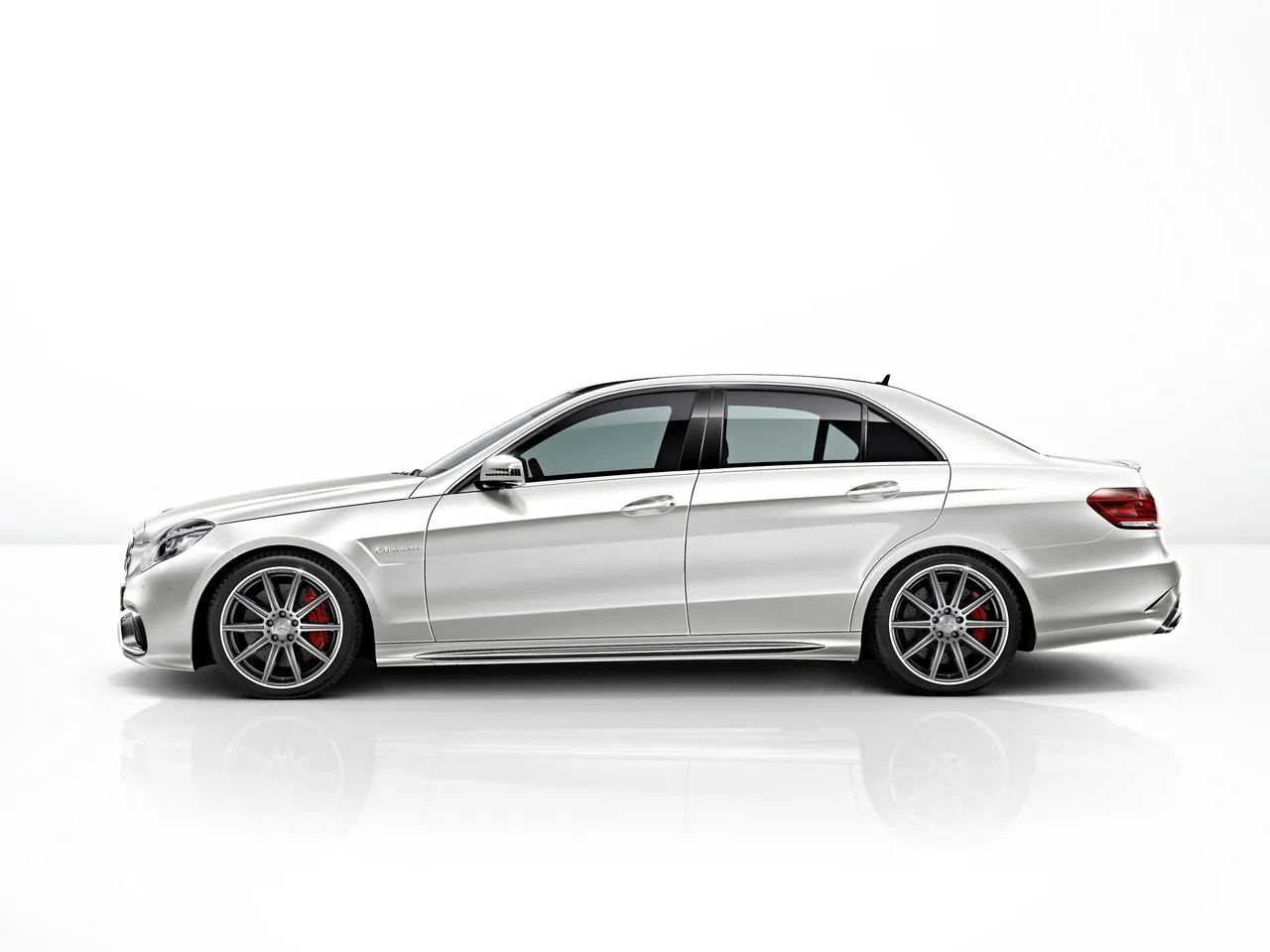 Mercedes-Benz E63 AMG (2014) - Side Profile