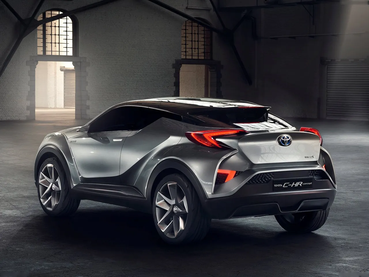 Toyota C-HR Concept (2015) – zadní tříčtvrteční pohled