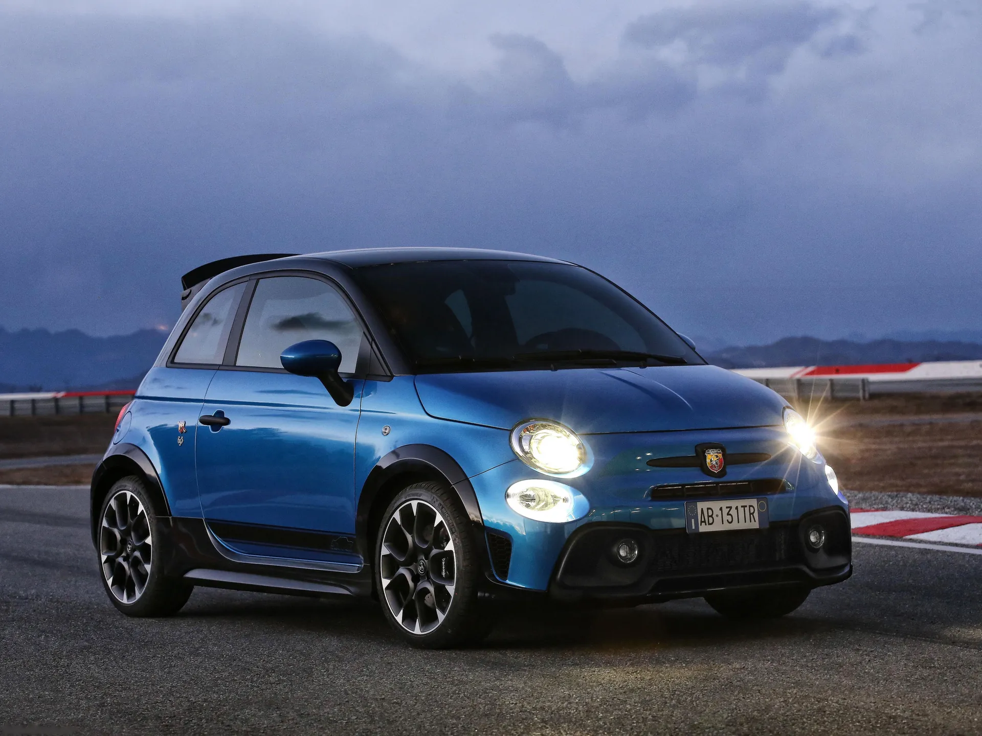 Fiat 695 Abarth Tributo 131 Rally (2022)