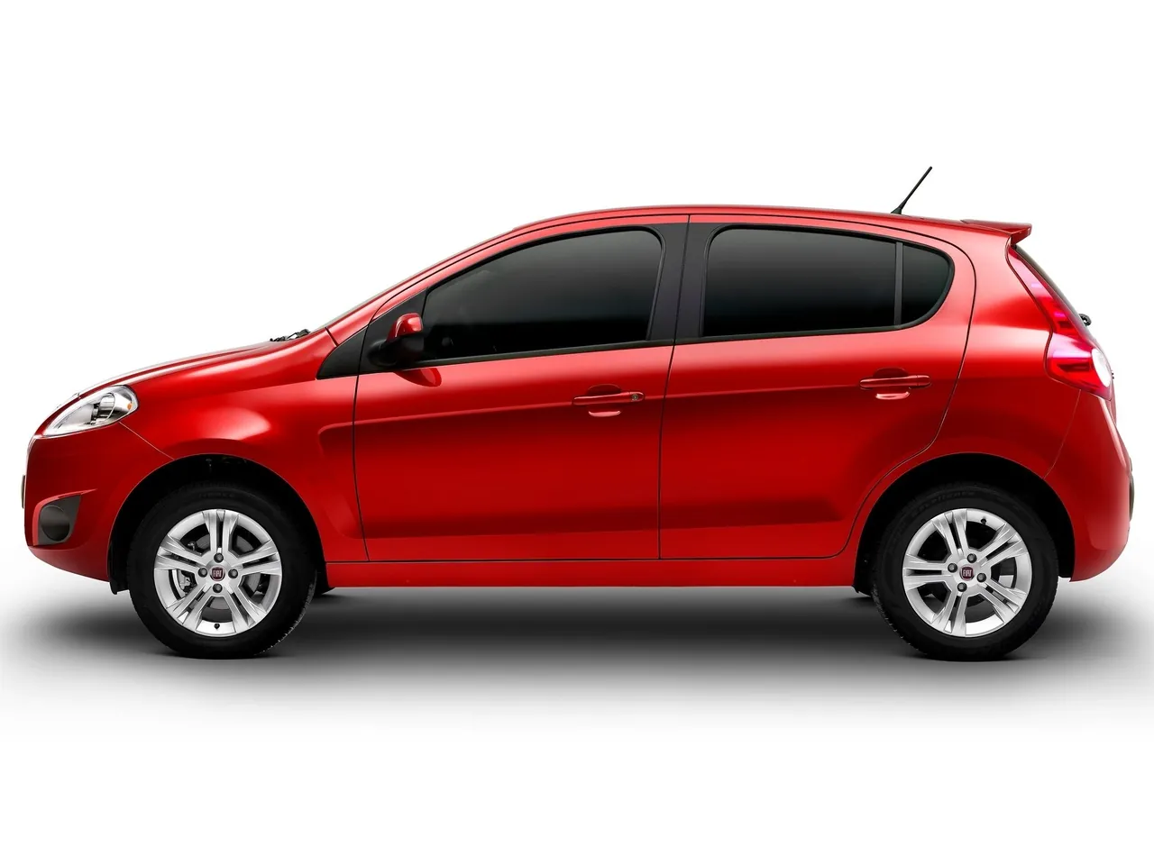 Fiat Palio (2012) – boční profil