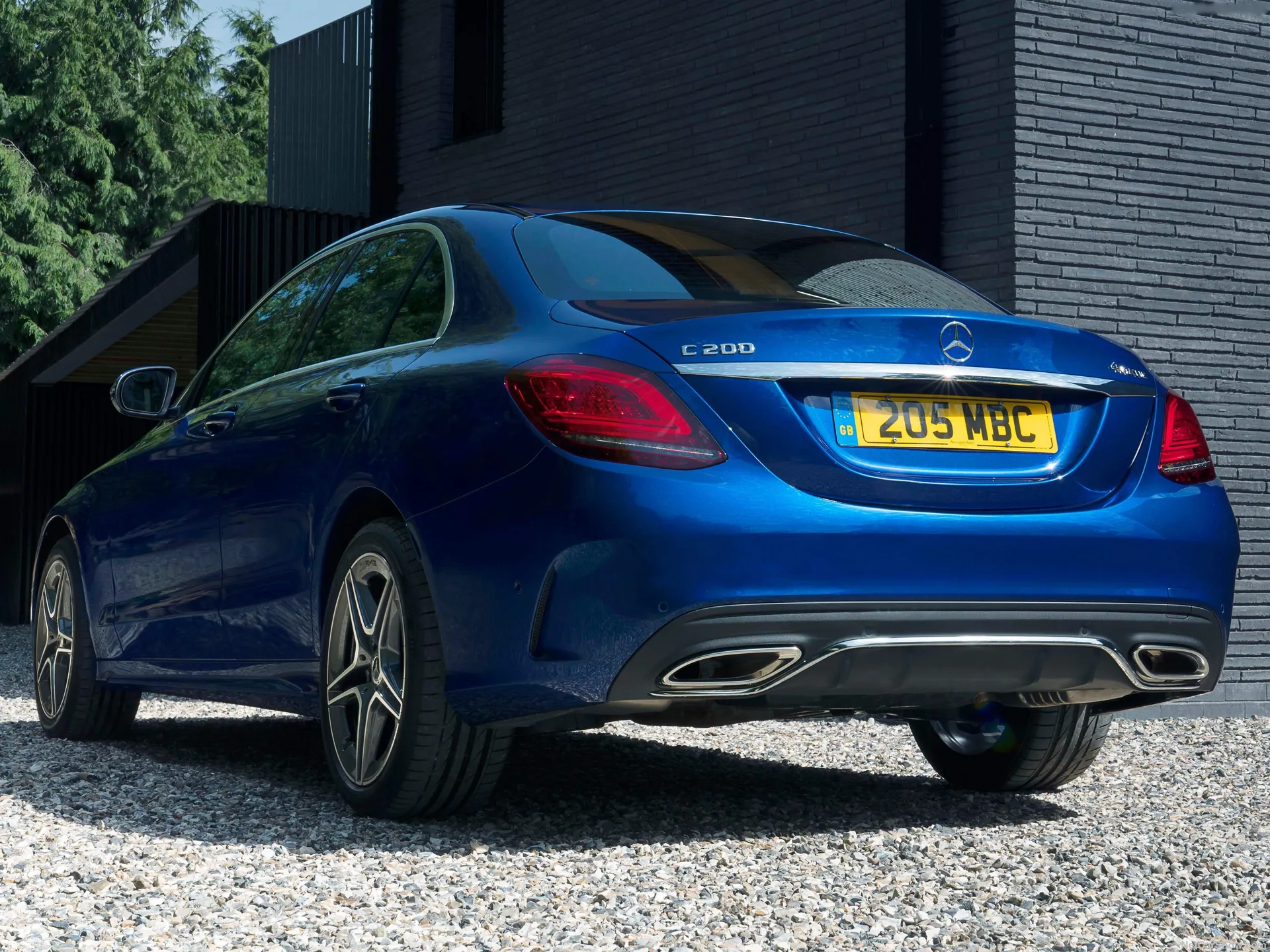 Mercedes-Benz C-Class (2019) – zadní tříčtvrteční pohled