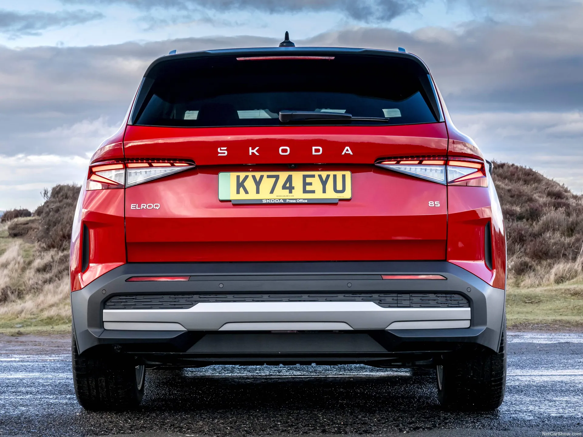 Skoda Elroq [UK] (2025) – zezadu
