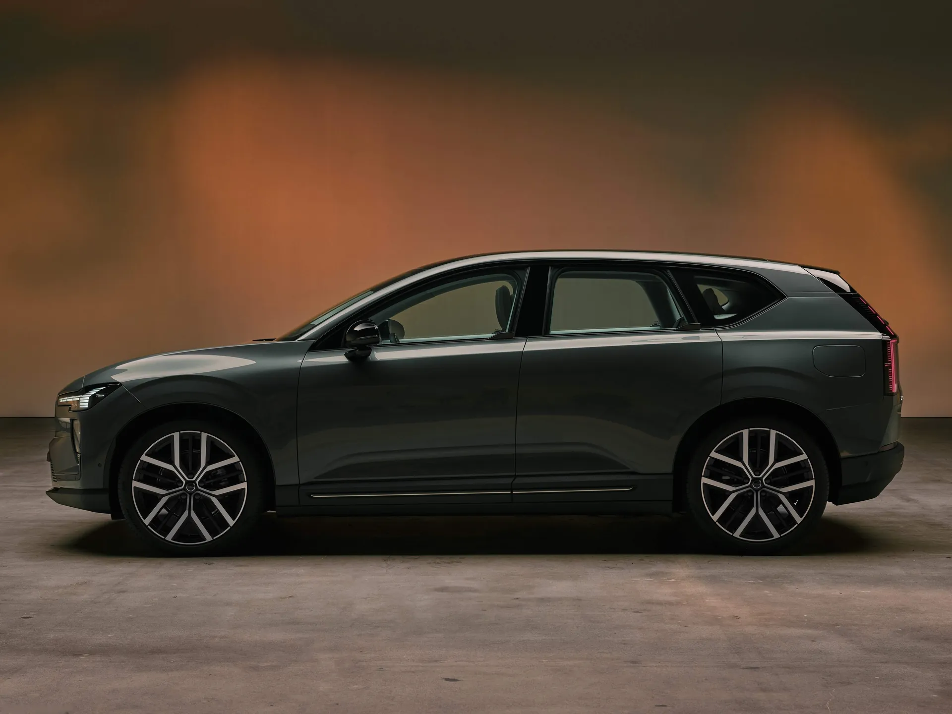 Volvo EX60 (2027) – boční profil