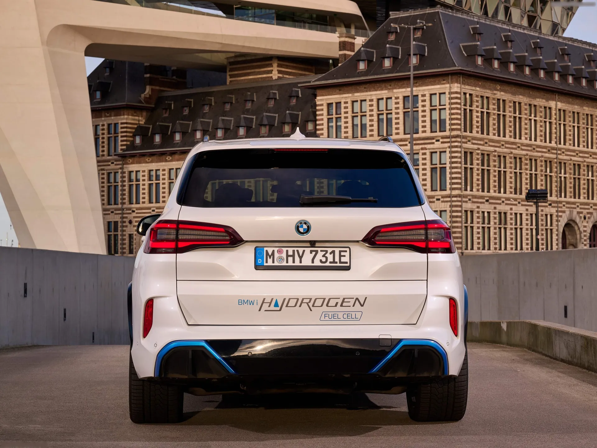 BMW iX5 Hydrogen Concept (2023) – zezadu