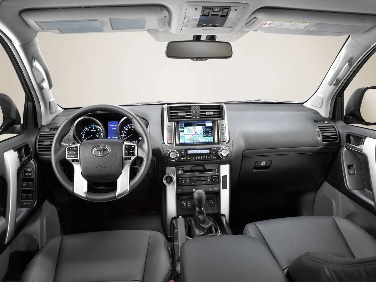 Toyota Land Cruiser (2010) – interiér