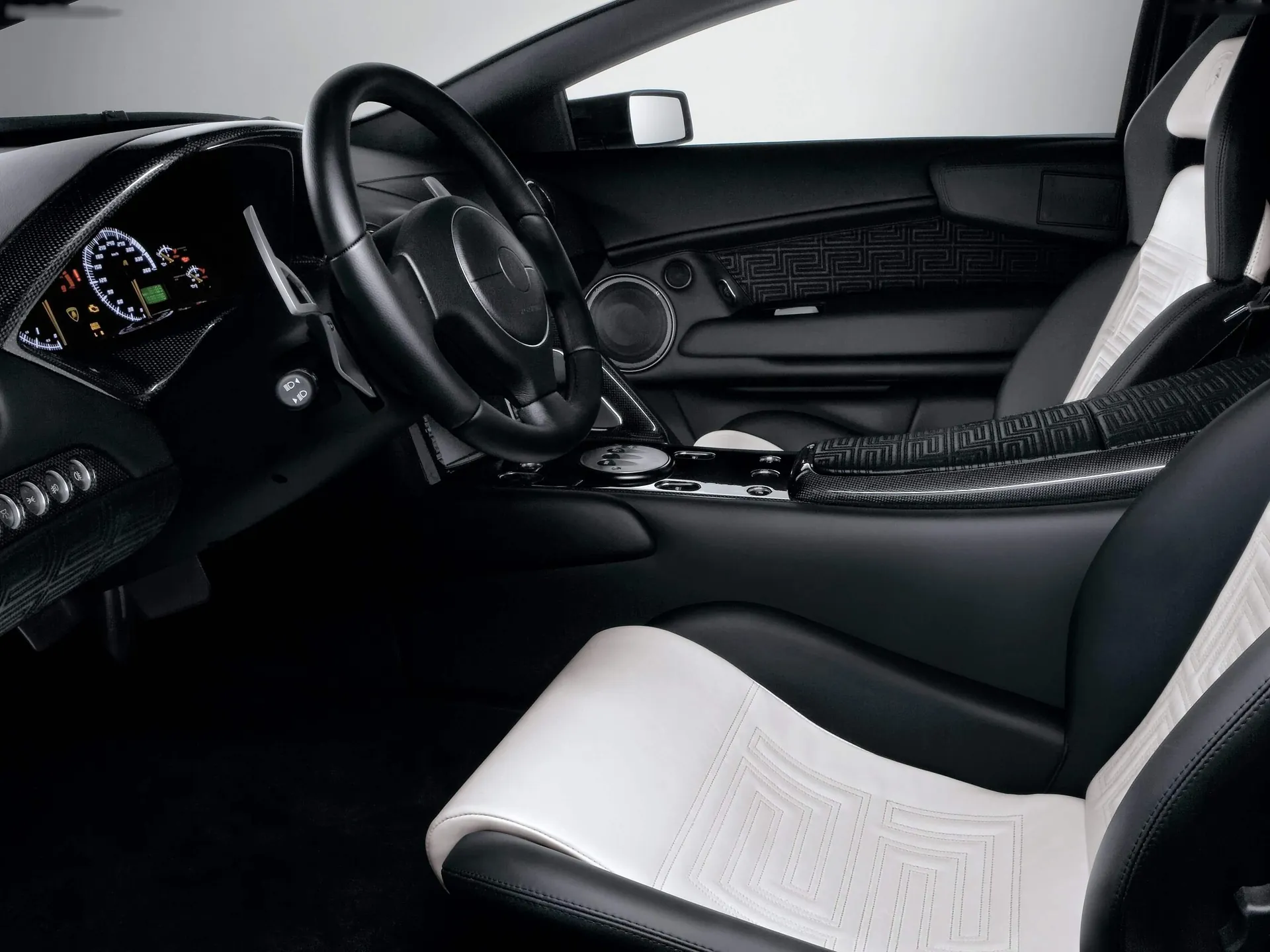 Lamborghini Murcielago LP640 Versace (2007) – interiér