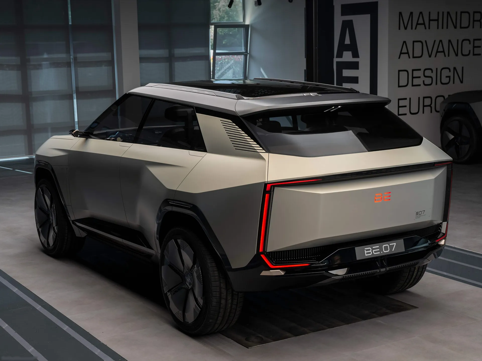 Mahindra BE 07 Concept (2022) – zadní tříčtvrteční pohled