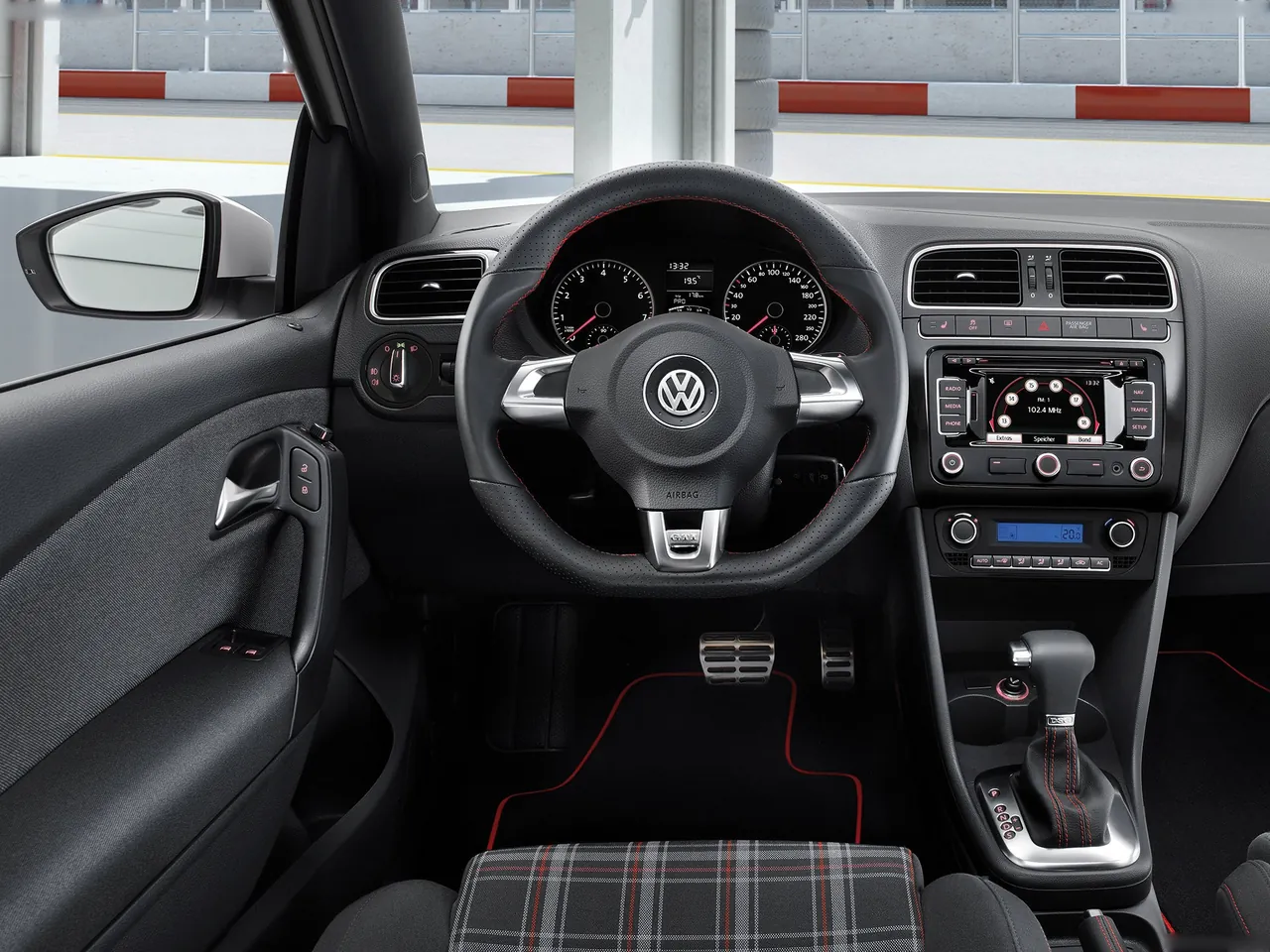 Volkswagen Polo GTI (2011) - Interior