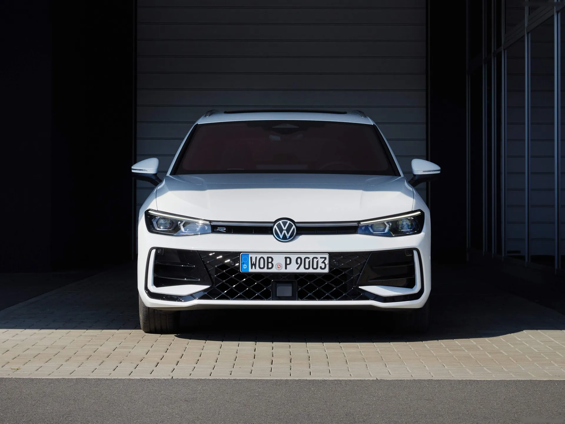 Volkswagen Passat Variant (2024) – zepředu