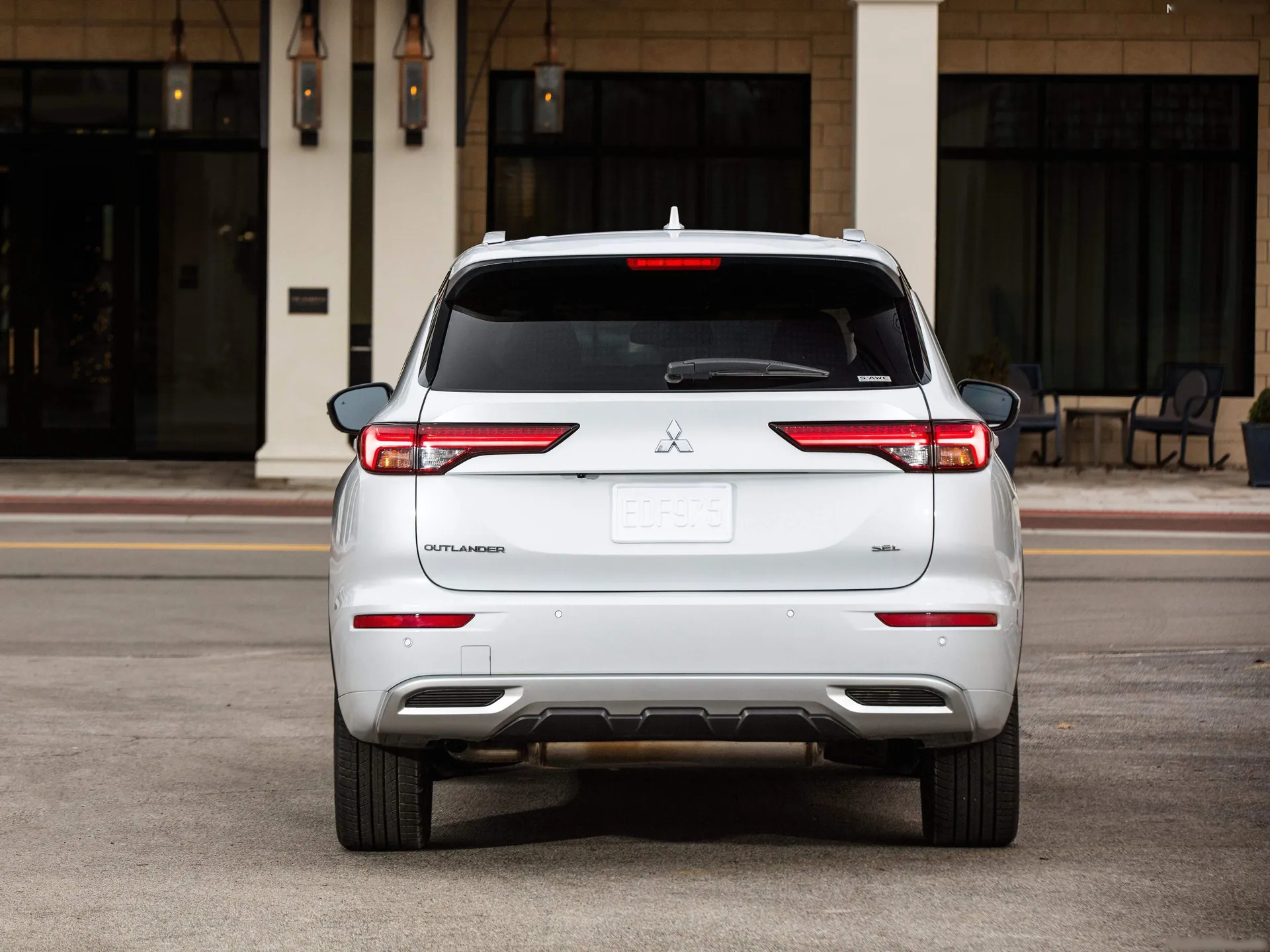 Mitsubishi Outlander (2022) – zezadu