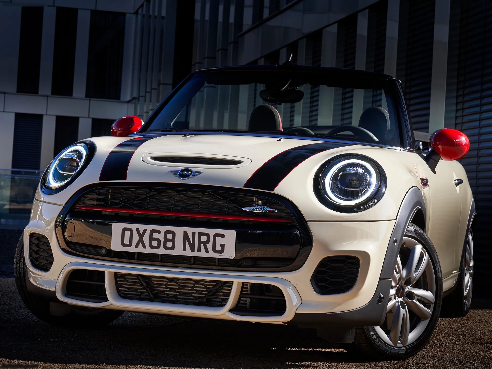Mini John Cooper Works Convertible (2019)