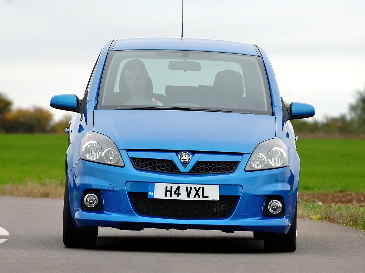Vauxhall Zafira VXR (2005) - Front