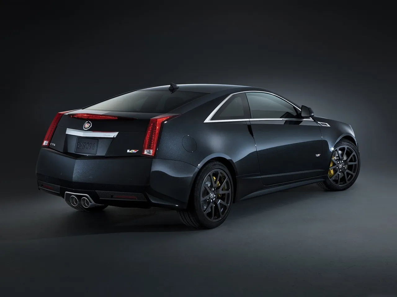 Cadillac CTS-V Black Diamond Edition (2011) – zadní tříčtvrteční pohled