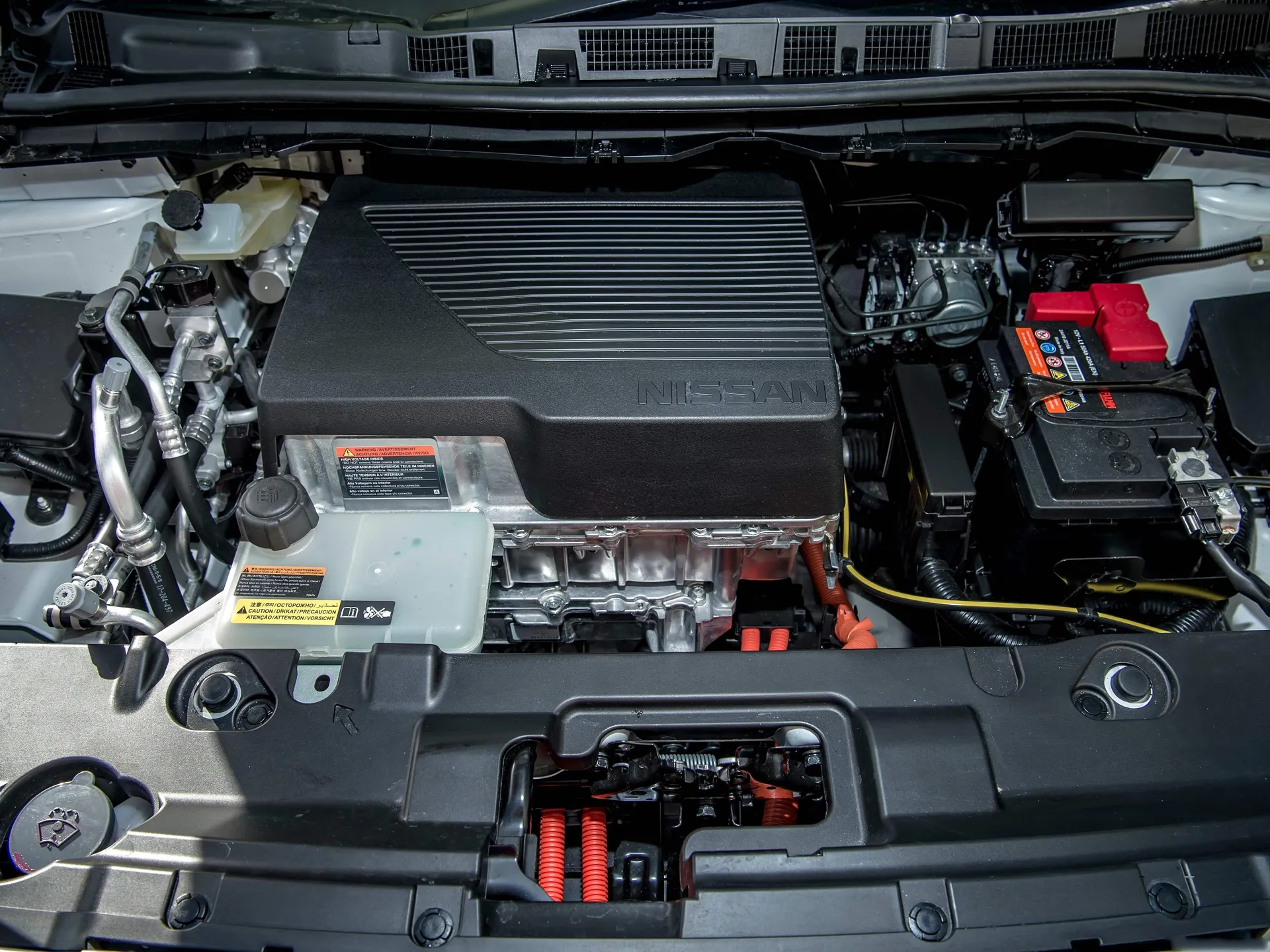 Nissan Leaf [UK] (2018) - Engine Bay
