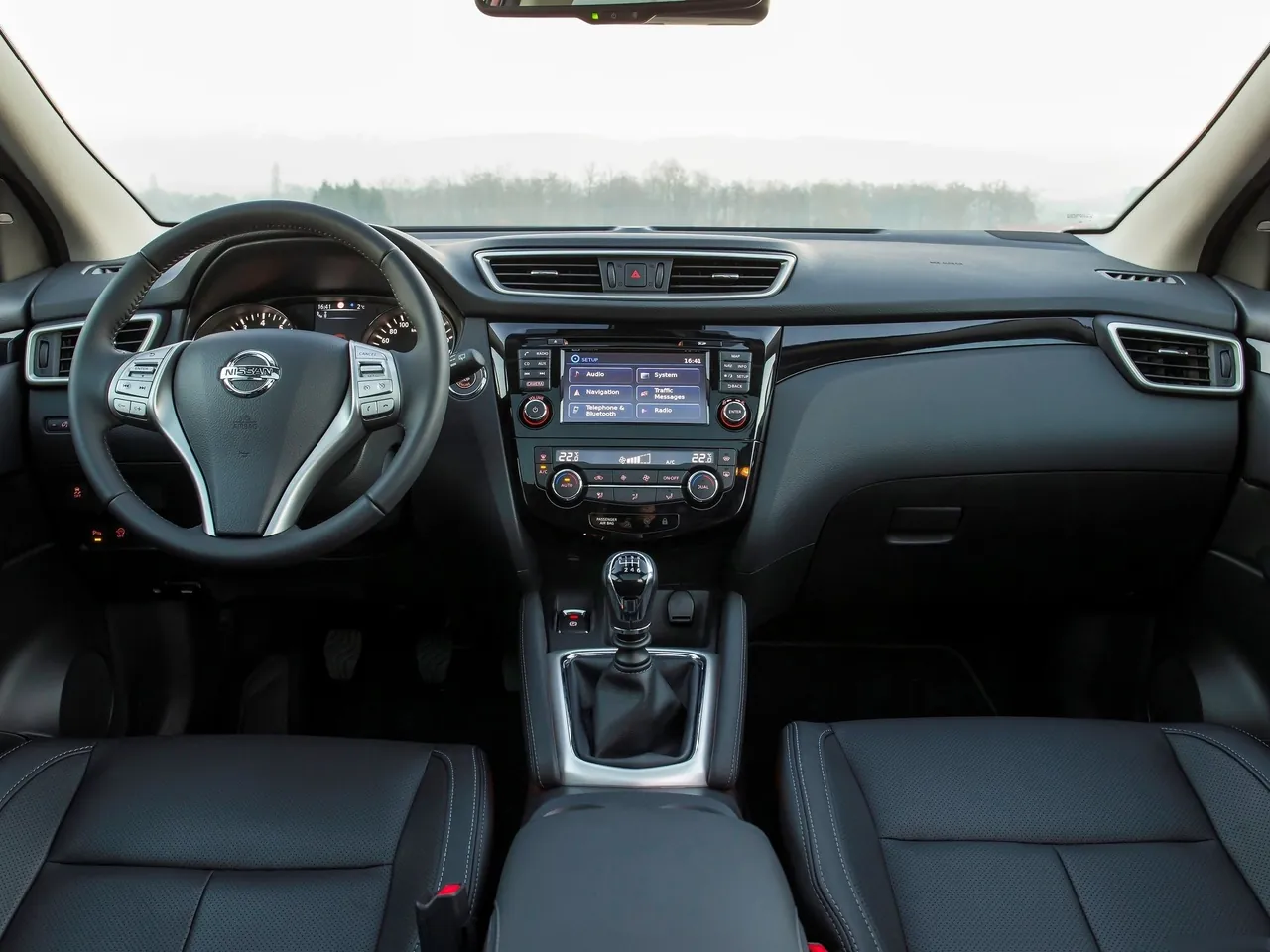 Nissan Qashqai (2014) - Interior
