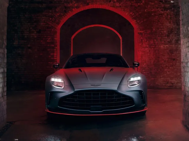 Aston Martin Vantage S (2026)
