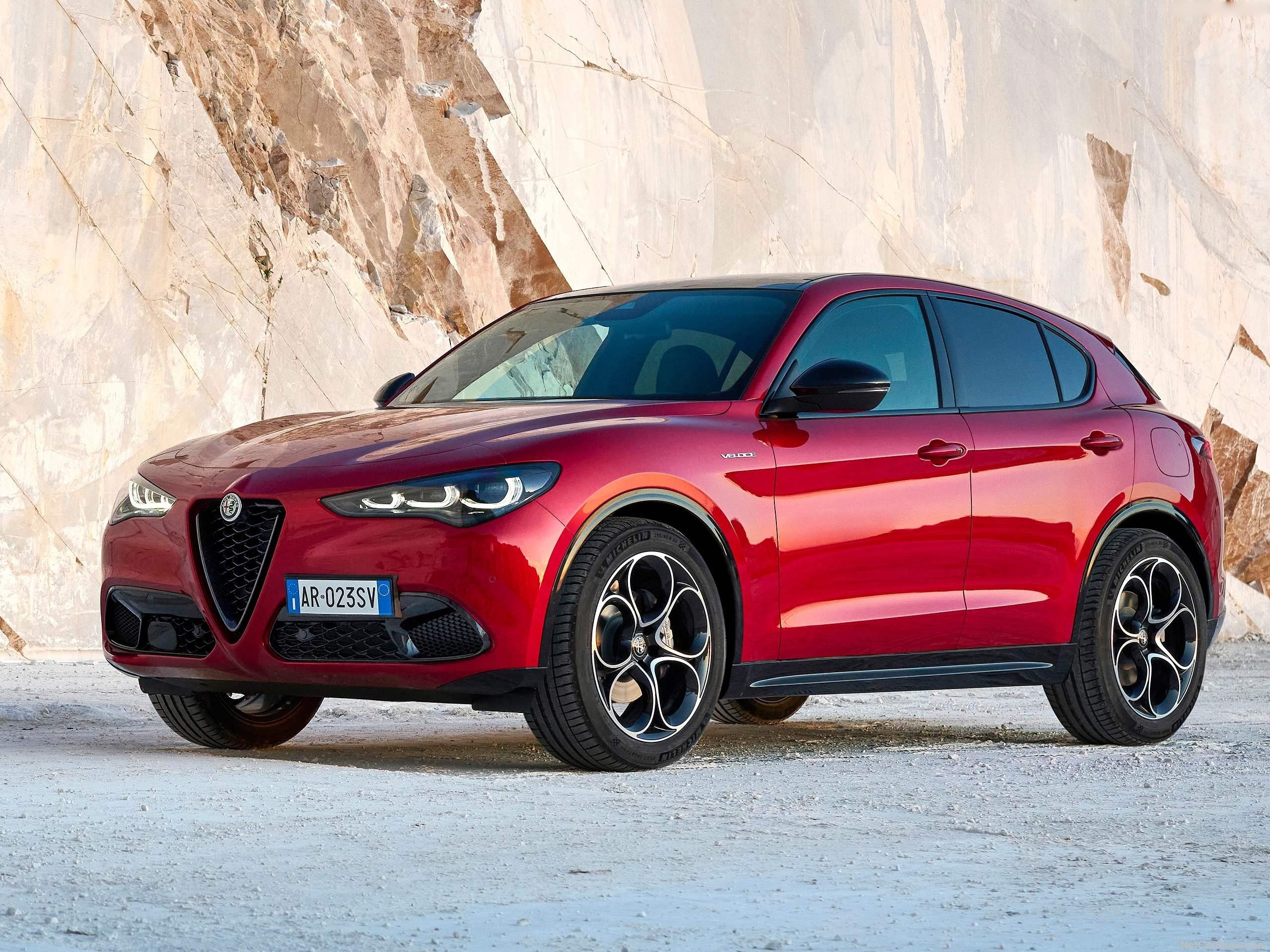 Alfa Romeo Stelvio (2023)
