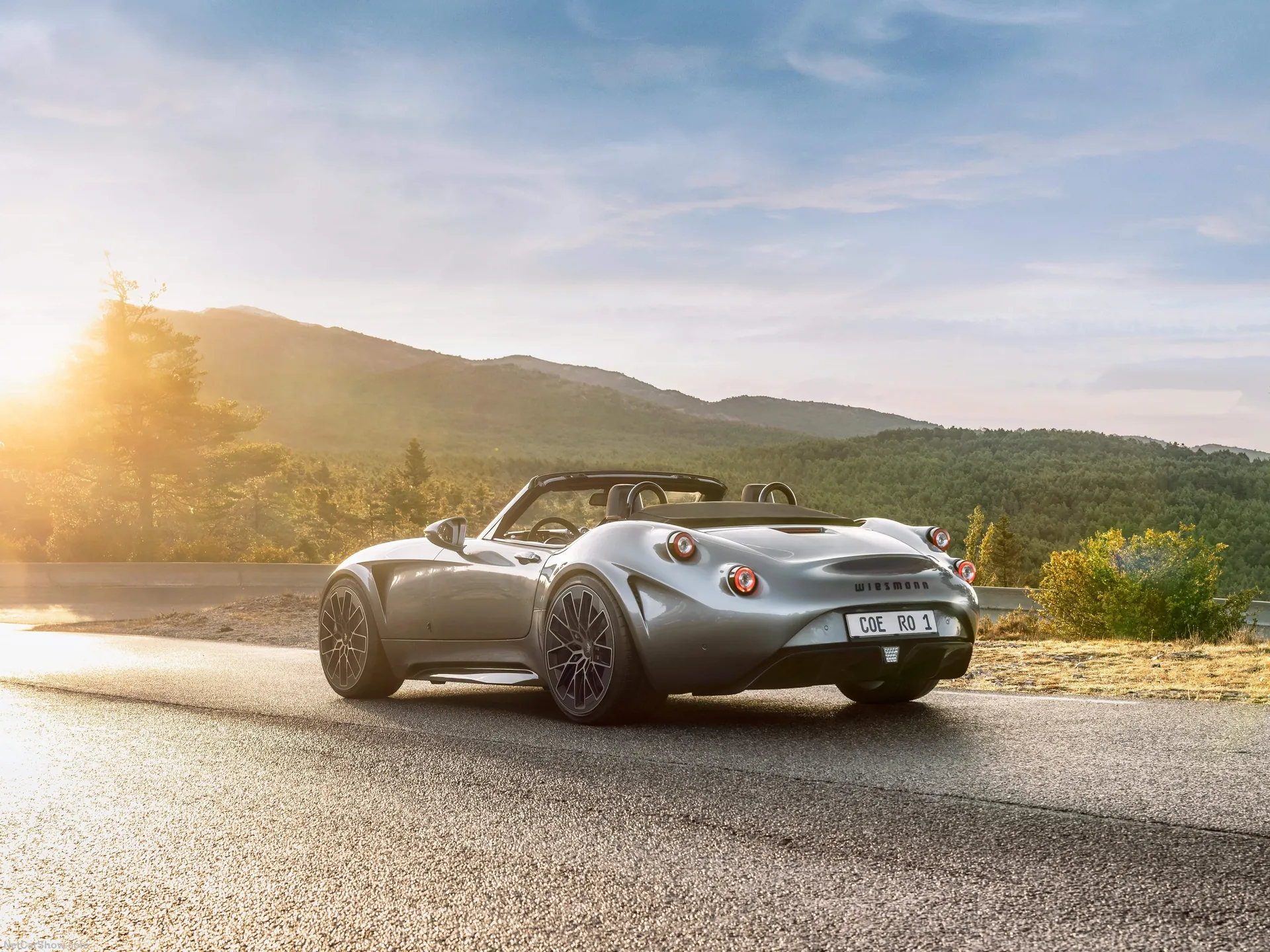 Wiesmann Project Thunderball (2022) – zadní tříčtvrteční pohled