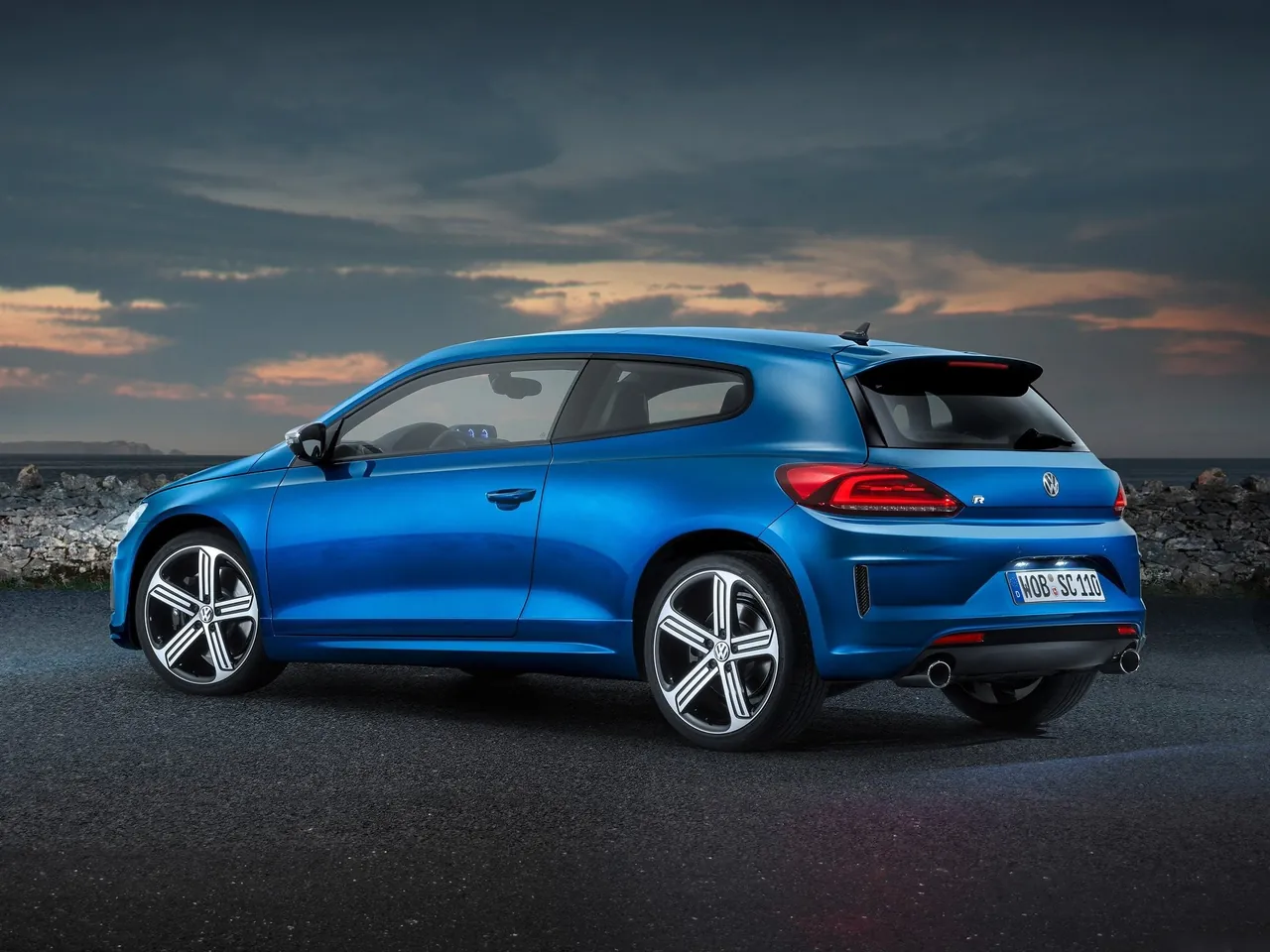 Volkswagen Scirocco R (2015) – zadní tříčtvrteční pohled