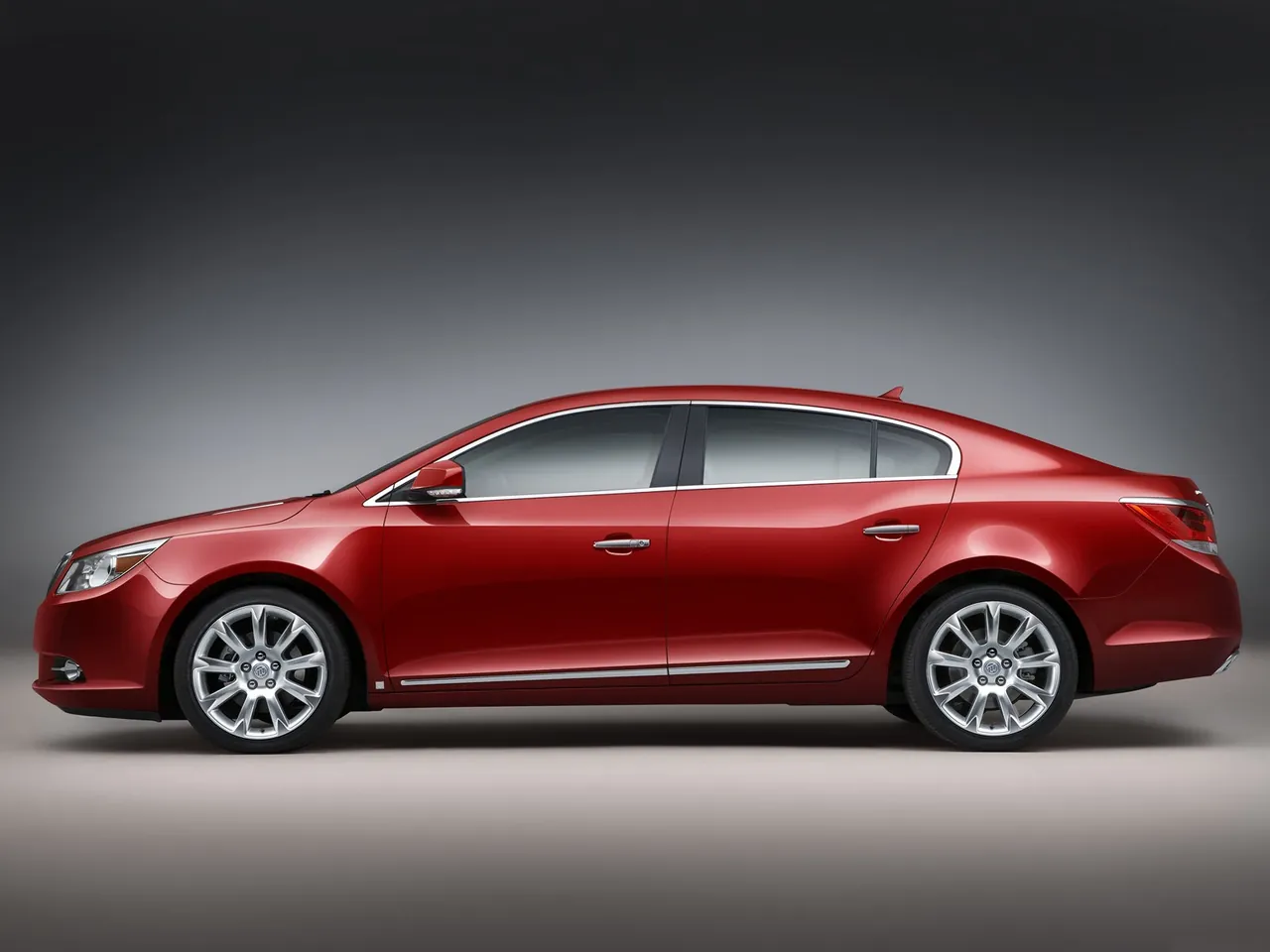 Buick LaCrosse (2010) – boční profil