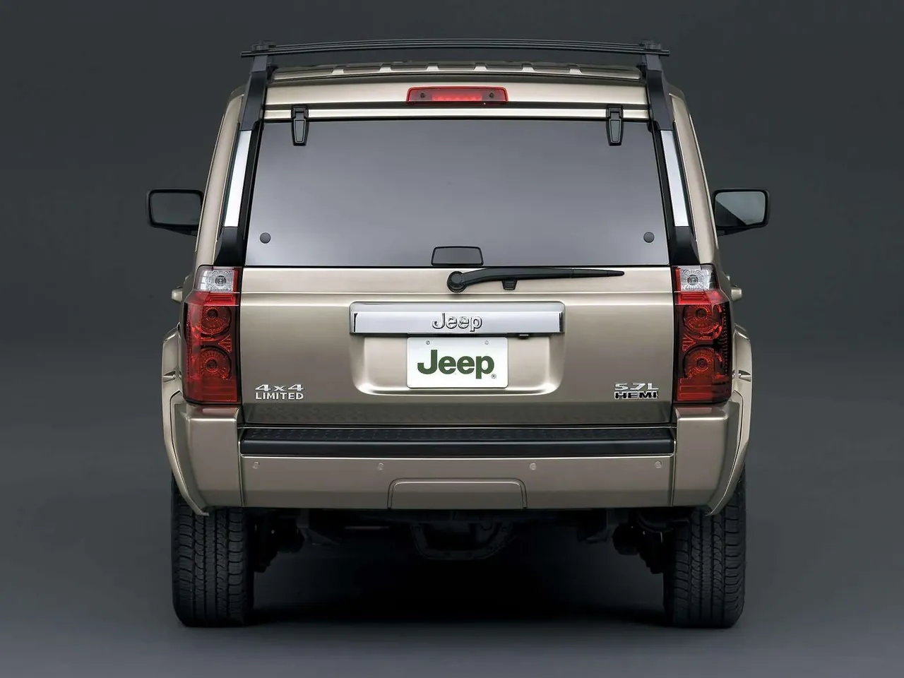 Jeep Commander 4x4 Limited 5.7 HEMI (2006) - Rear