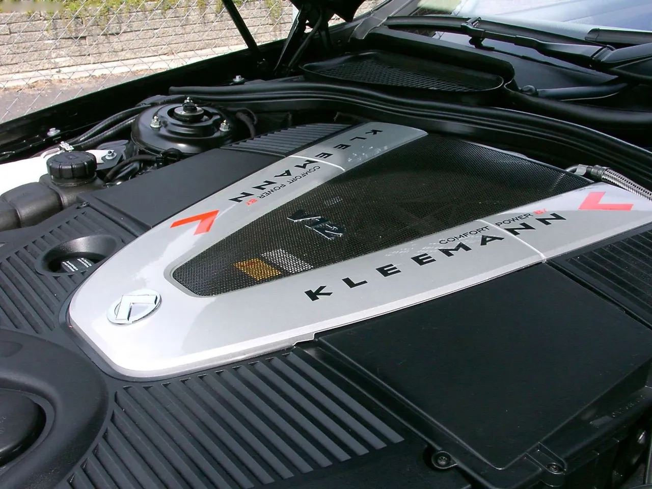 Kleemann Mercedes-Benz S 60 (2004) - Engine Bay