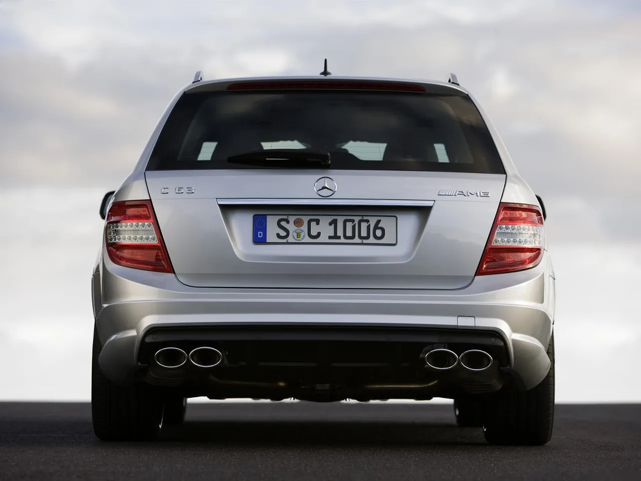 Mercedes-Benz C63 AMG Estate (2008) – zezadu