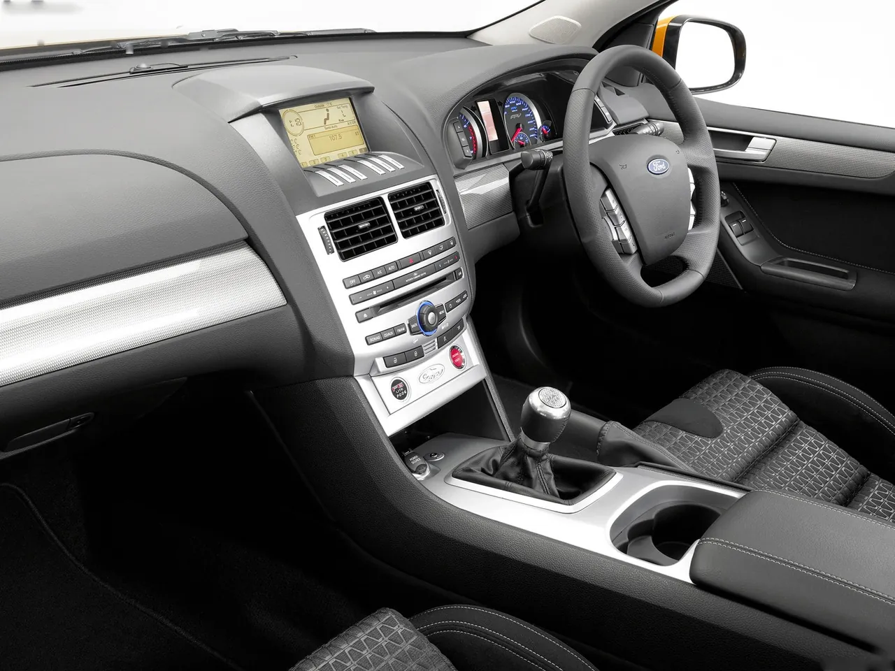 FPV Falcon F6 Ute (2008) – interiér