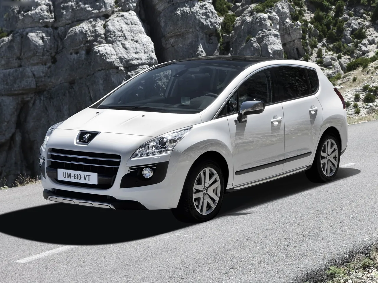 Peugeot 3008 HYbrid4 (2012)