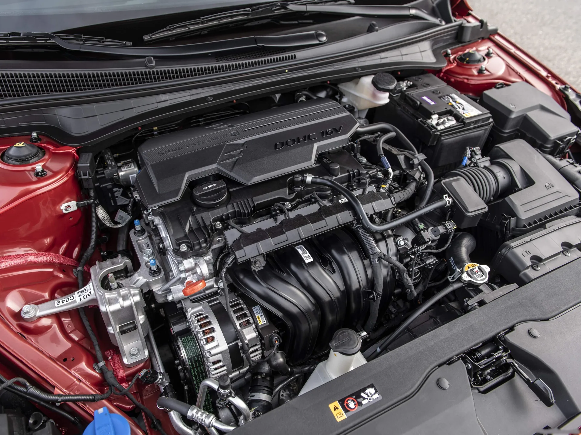 Hyundai Elantra (2021) – motorový prostor