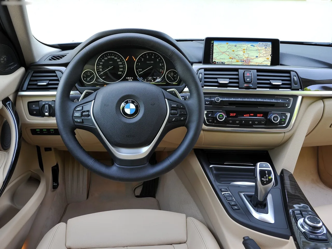 BMW 3-Series Touring (2013) – interiér