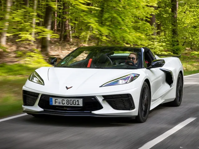 Chevrolet Corvette Stingray Convertible [EU] (2026)