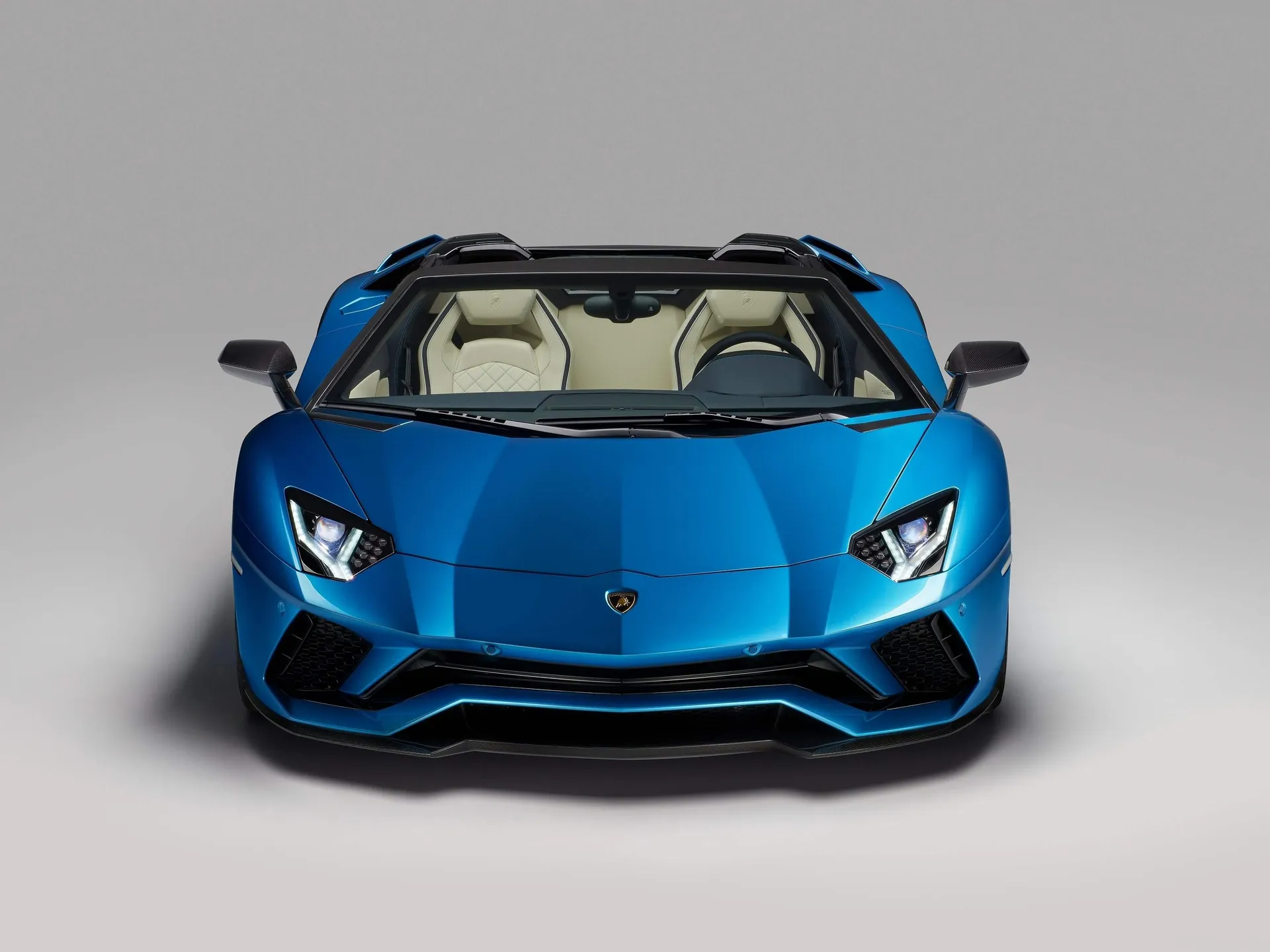 Lamborghini Aventador S Roadster (2018) – zepředu