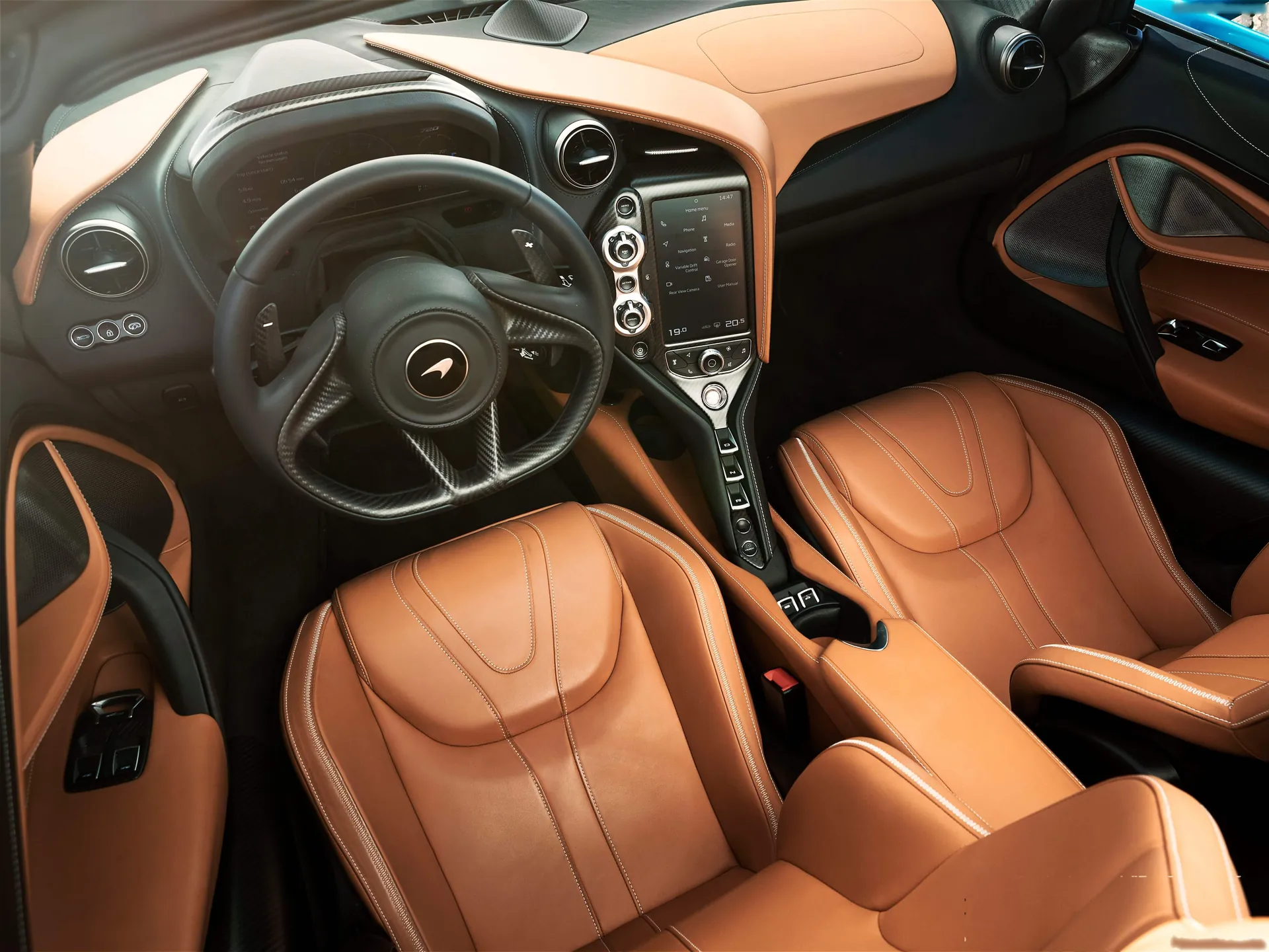 McLaren 720S Spider (2019) – interiér