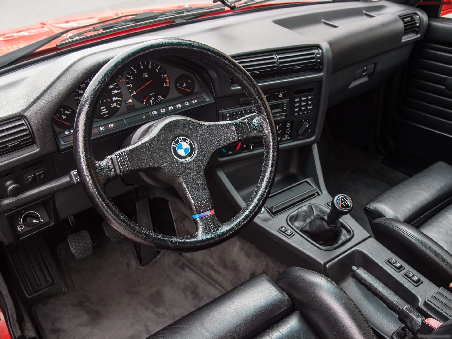 BMW M3 (1987) – interiér