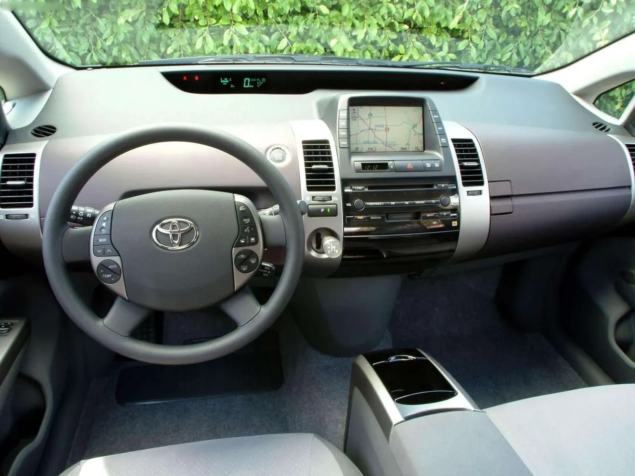 Toyota Prius (2004) - Interior