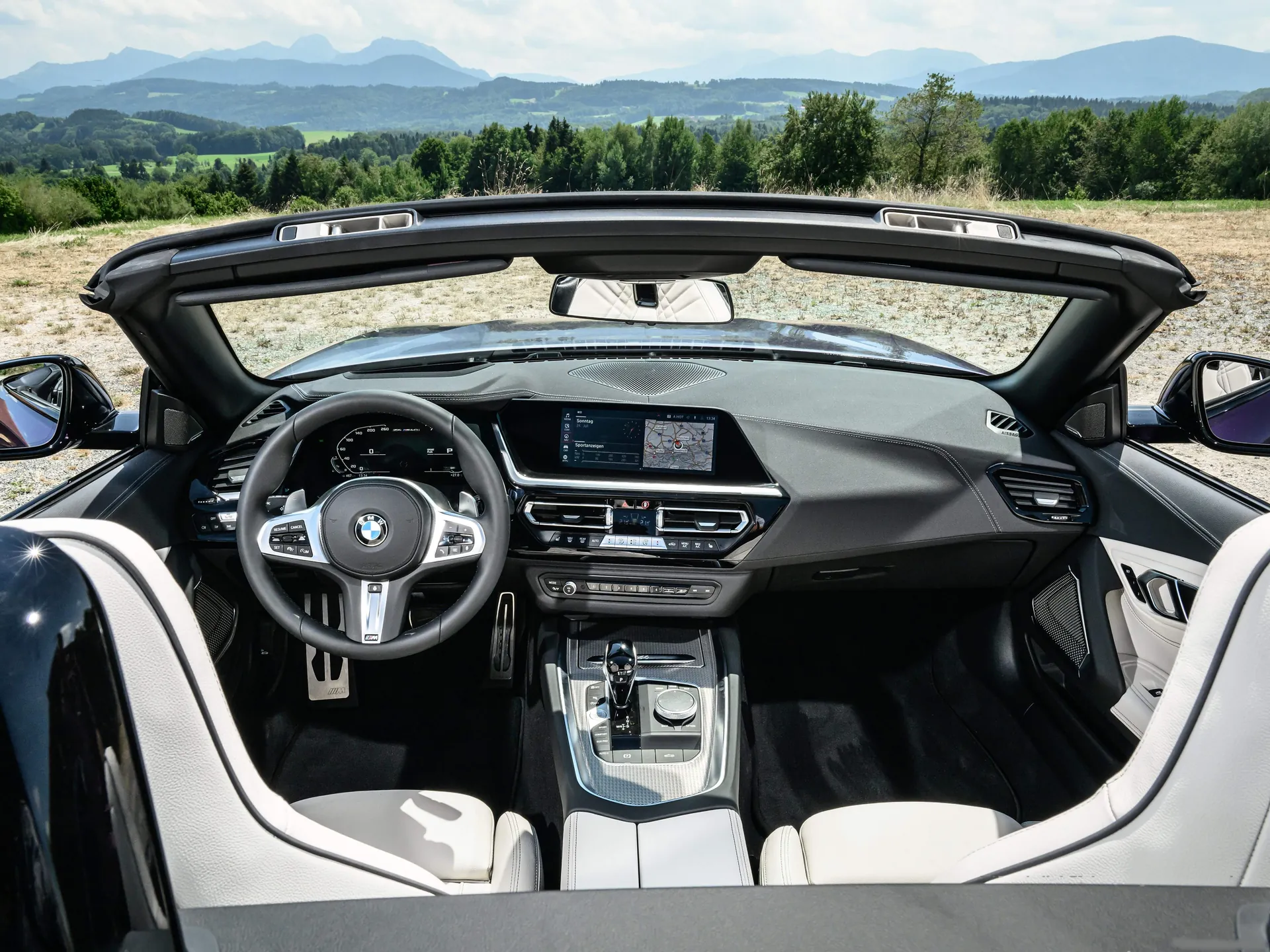 BMW Z4 (2023) - Interior